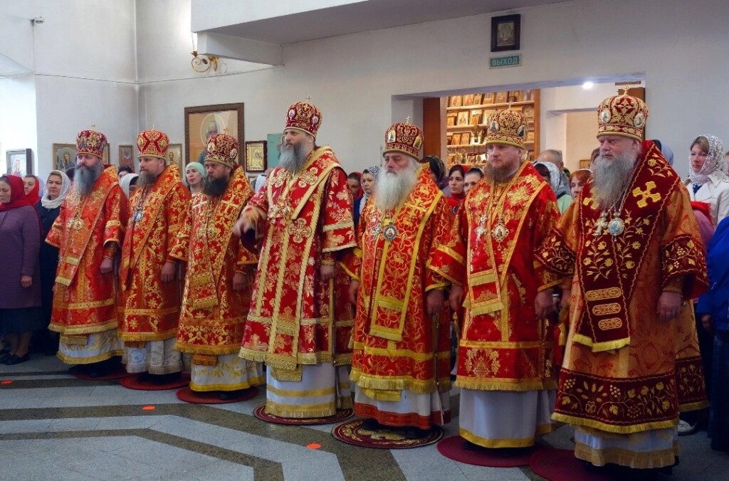 Митрополит Сергий принял участие в торжествах в честь 10-летия образования Карасукской епархии
